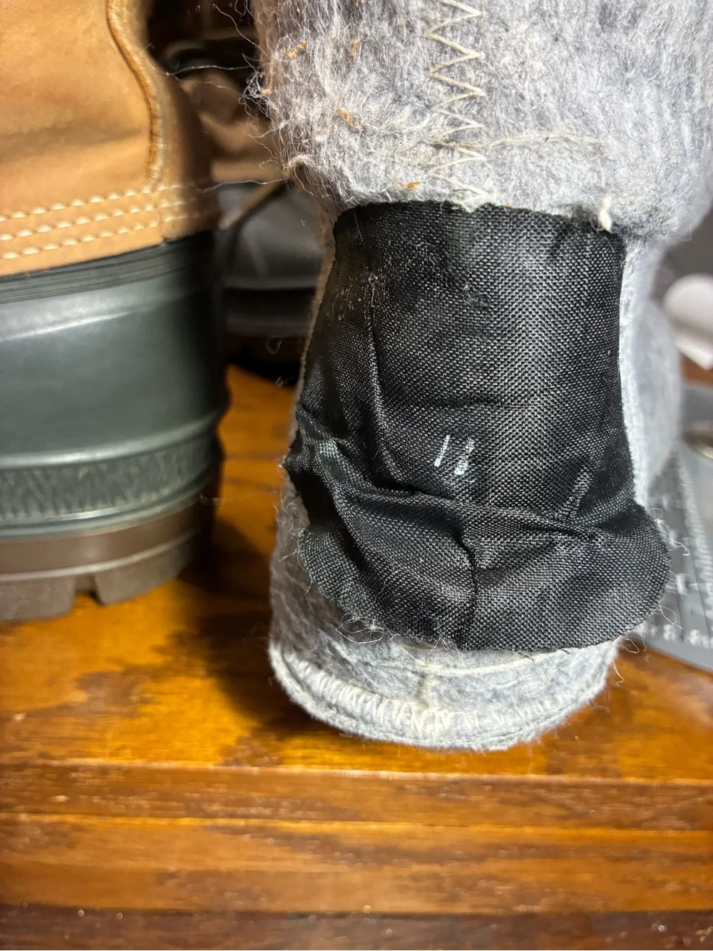 L.L. Bean Duck Snow Boots Removable Liners Brown Leather Green Rubber Men’s 11